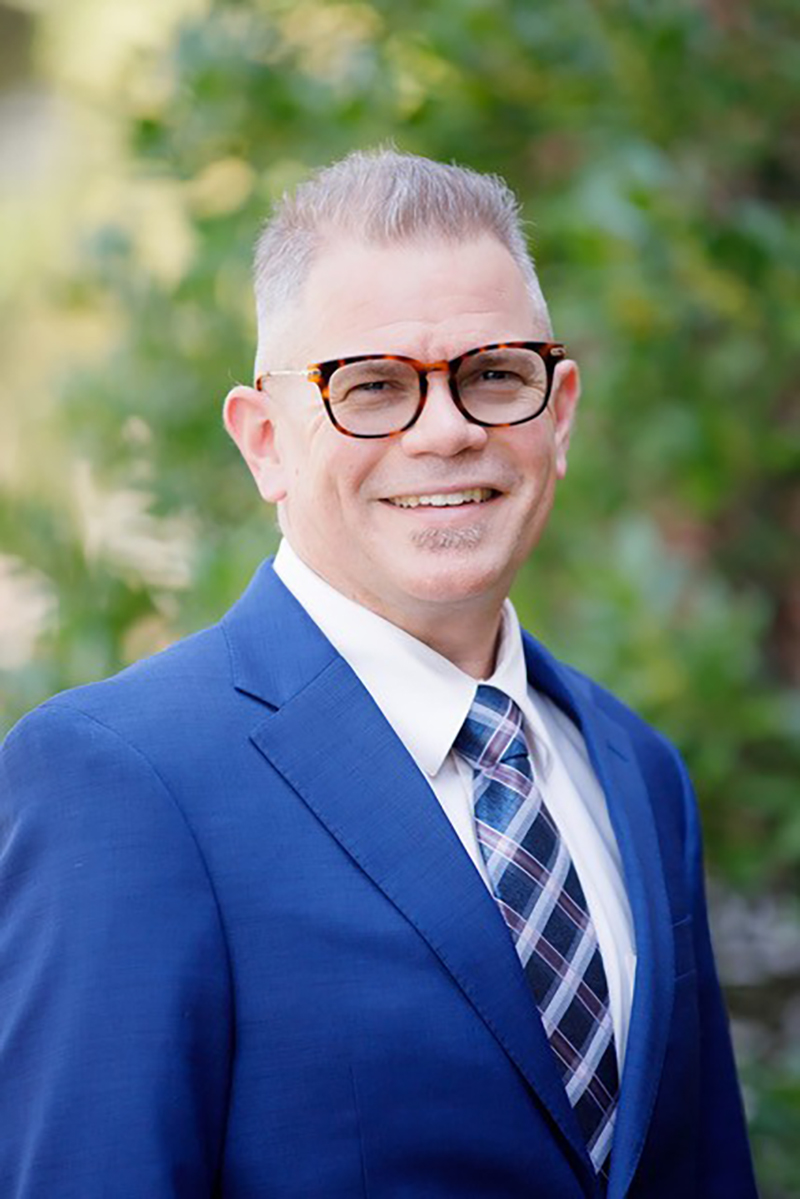 Photo of  Dr. Luke Brewer